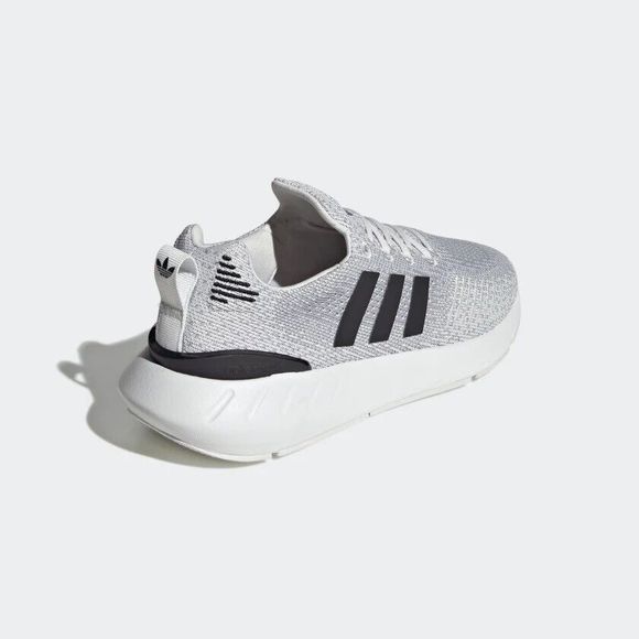 WOMEN'S Adidas Originals Swift Run 22 Crystal White GV7969 - Picture 6 of 9